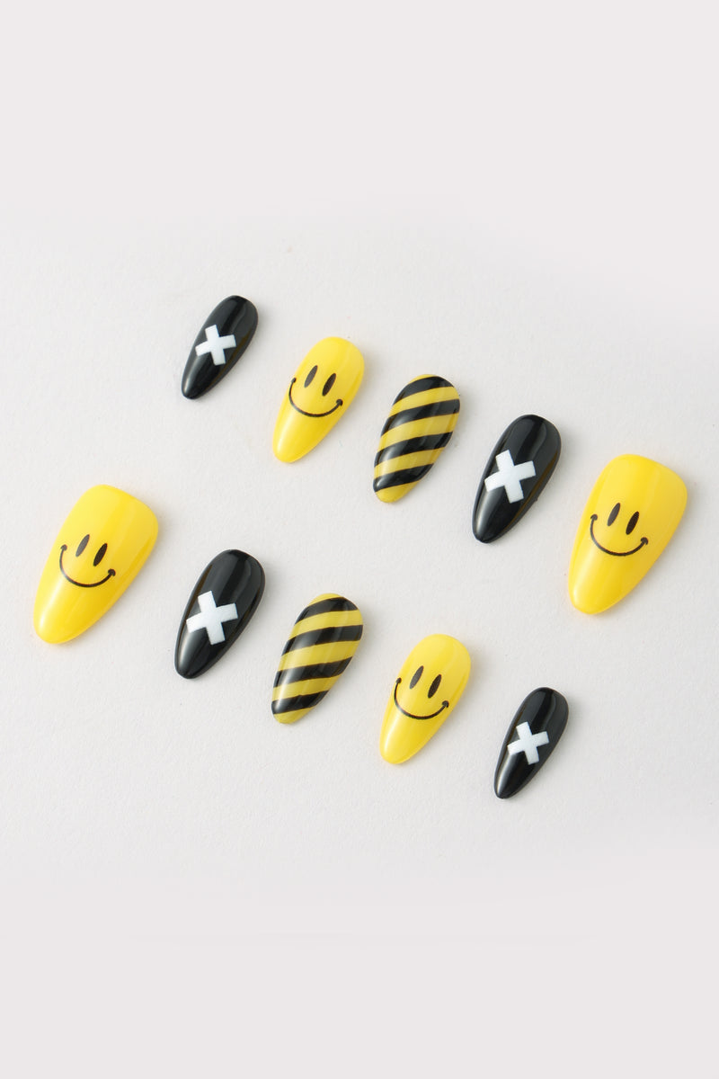 SmileXO by Mercedes Bazan - Press-on Nails 