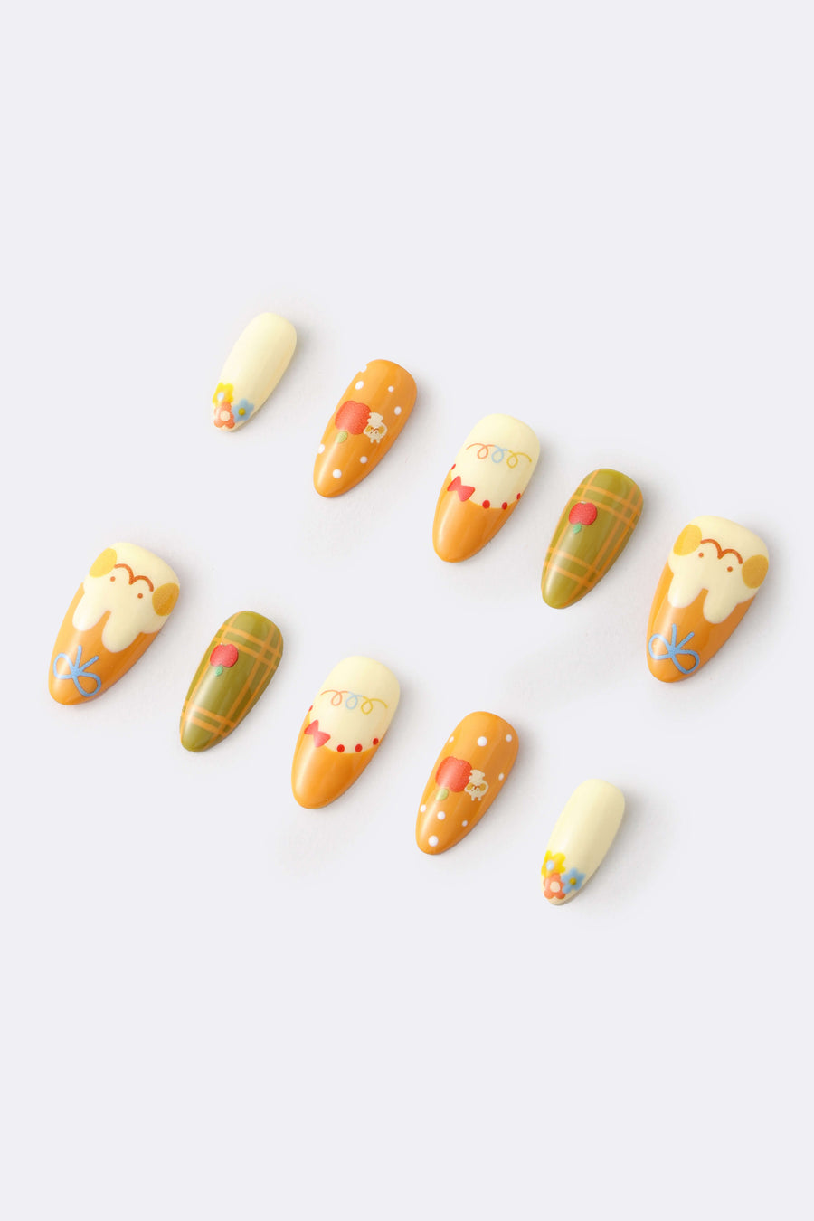 Bun's Kitschy Corner by Lily Hoang-Zhu - Press-on Nails 