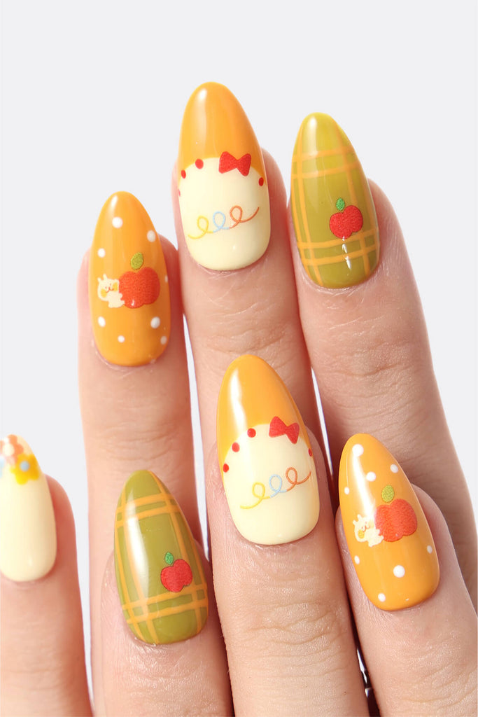 Bun's Kitschy Corner by Lily Hoang-Zhu - Press-on Nails 