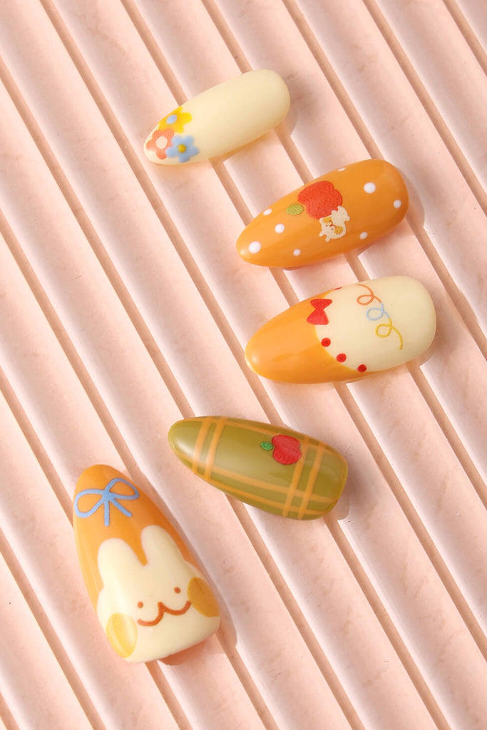 Bun's Kitschy Corner by Lily Hoang-Zhu - Press-on Nails 